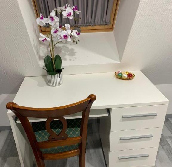 Bed and Breakfast Chambre Rustique Avec Double Lit Et Sa Salle De Bain Privée