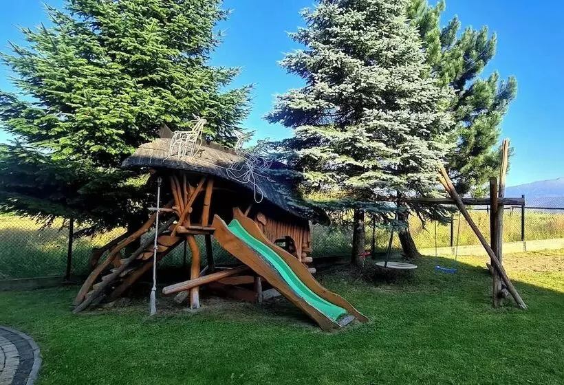 Aamiaismajoitus (B&B) Zapotoczny Residence