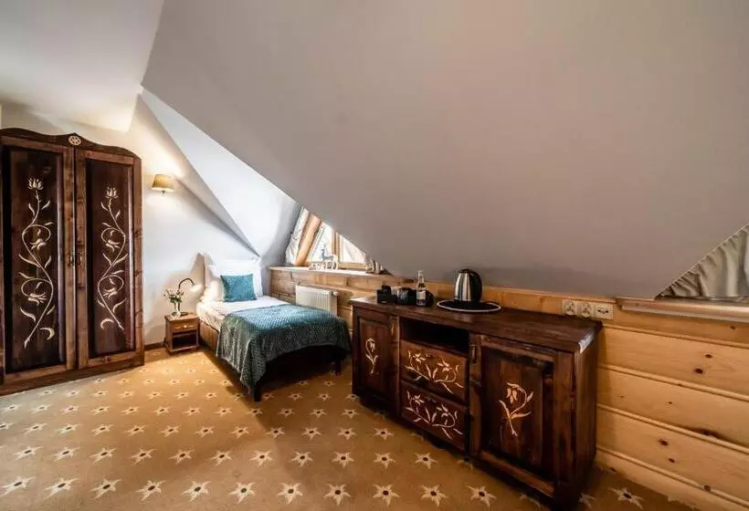 Aamiaismajoitus (B&B) Zapotoczny Residence