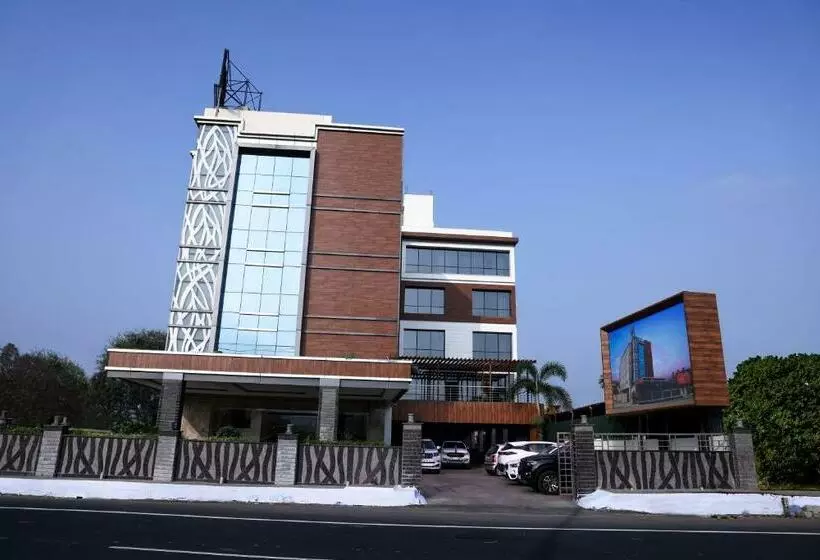 ホテル Anukulas Residency   Vellore