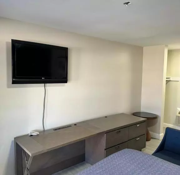 ホテル Economy 7 Inn Hampton