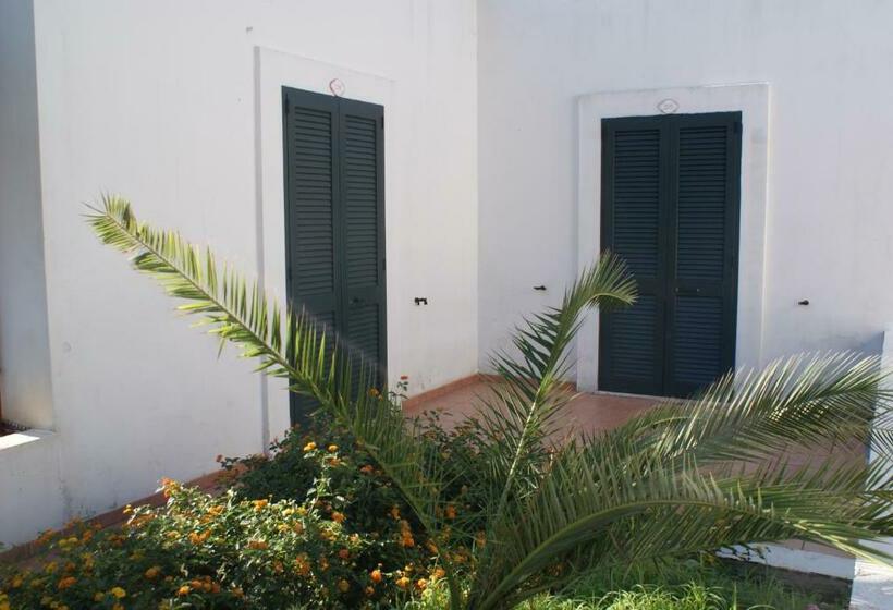 בית מלון כפרי Leuca Twentys