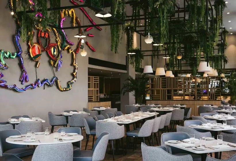 هتل Martinhal Lisbon Oriente