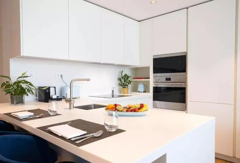 هتل Martinhal Lisbon Oriente