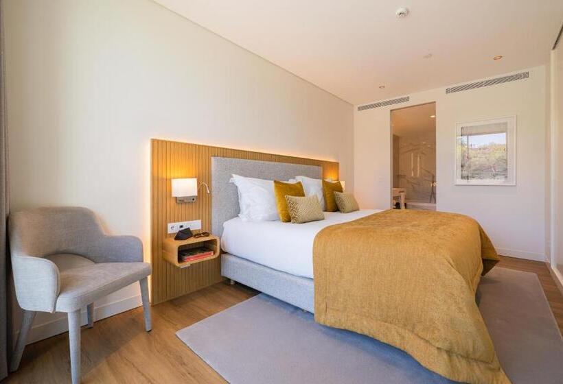 هتل Martinhal Lisbon Oriente