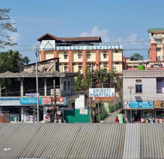 Отель The Economy Guesthouse