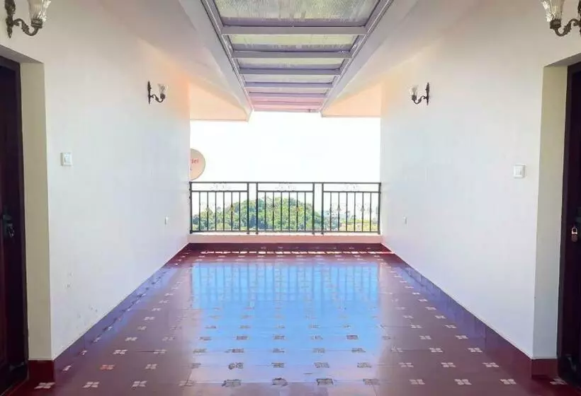 Hotelli The Royale Ridge