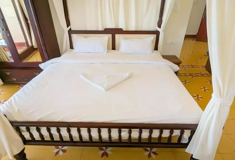 Hotelli The Royale Ridge