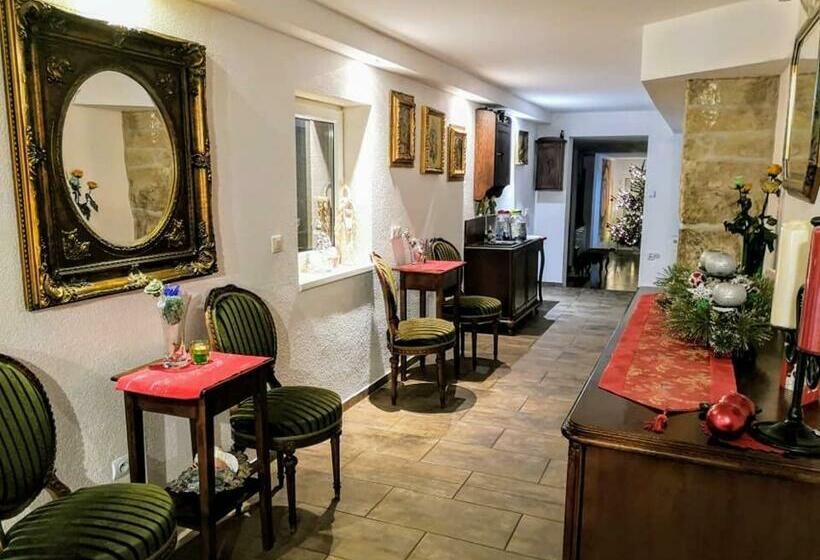 ホテル Zielona Róża