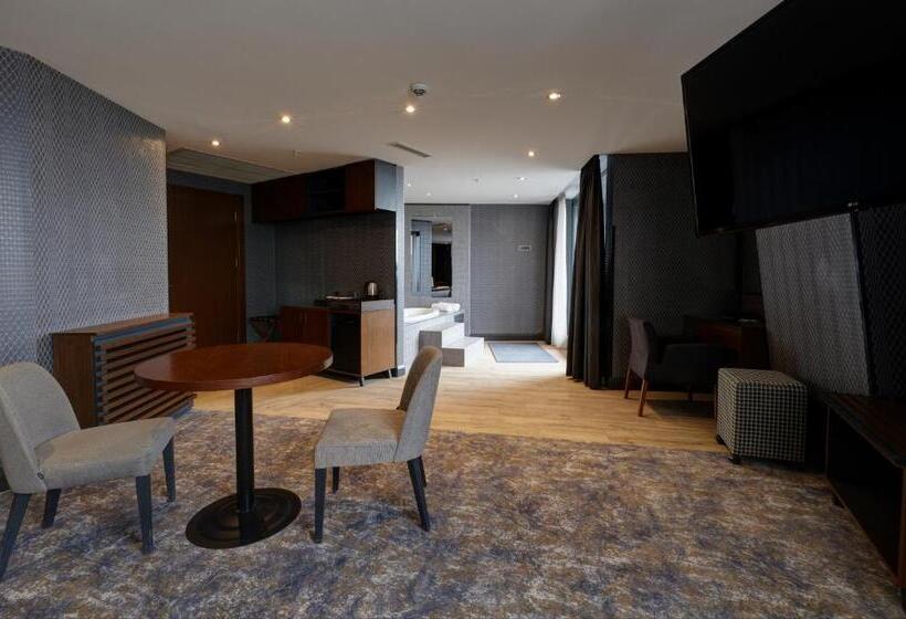 Nova Vista Centrum Hotel Eskisehir, A Member Of Radisson Individuals