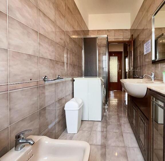 پانسیون Casa Gramsci Affitti Brevi Italia