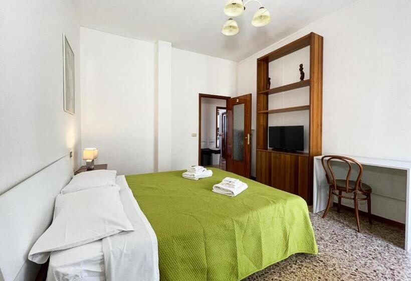 پانسیون Casa Gramsci Affitti Brevi Italia