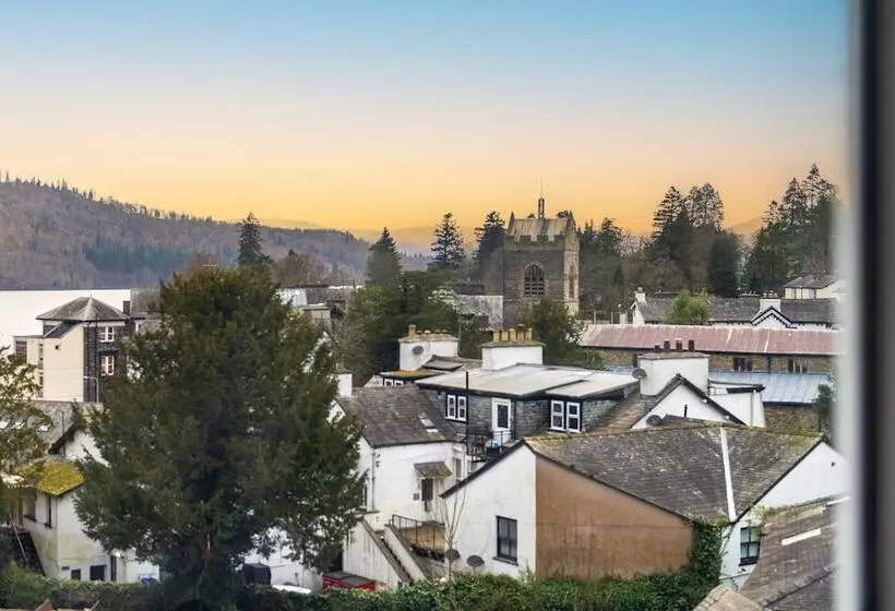 ペンション The Berry Boutique