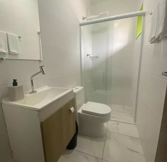 ユースホステル Suites Da Rota   Pomerode Sc