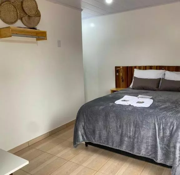 ユースホステル Suites Da Rota   Pomerode Sc