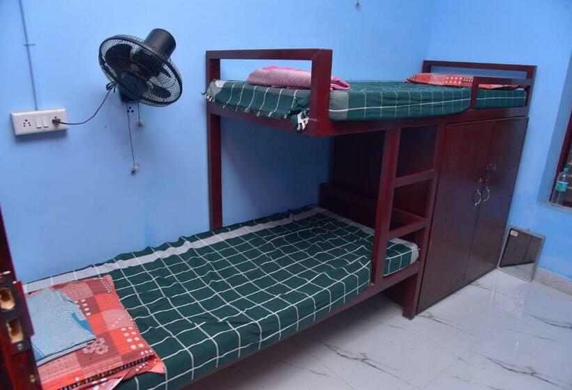 הוסטל Amsum Mansion