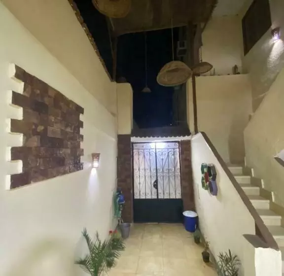 تختخواب و صبحانه Pyramids Lounge Guest House