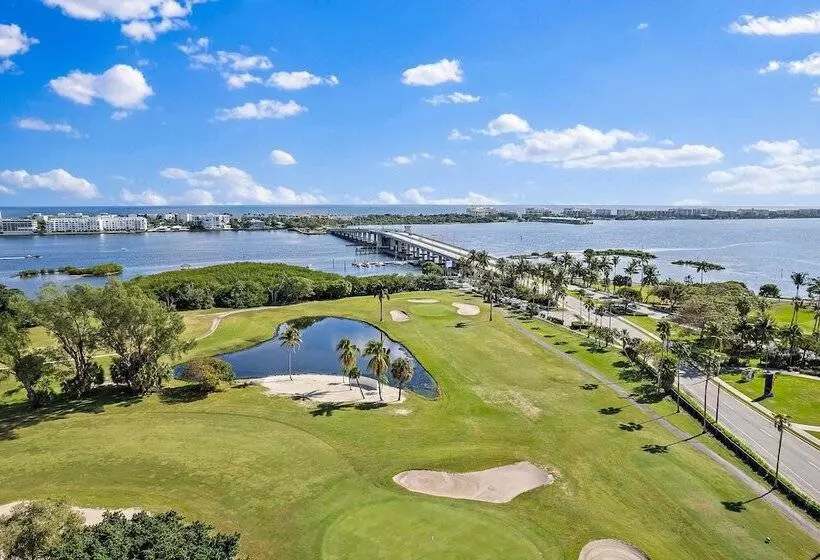 Aamiaismajoitus (B&B) The Lucerne