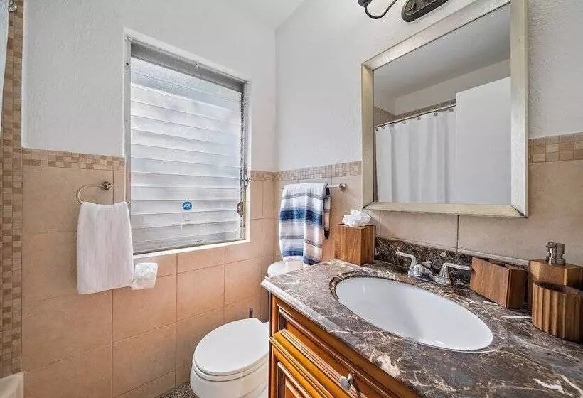 Aamiaismajoitus (B&B) The Lucerne