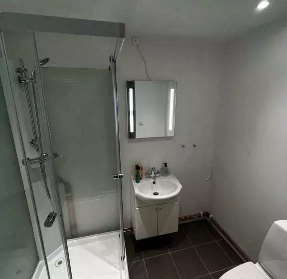 Aamiaismajoitus (B&B) Villa Inez