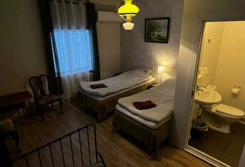 Aamiaismajoitus (B&B) Villa Inez