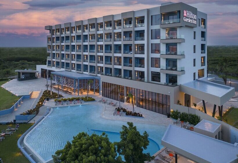 هتل Hilton Garden Inn La Romana