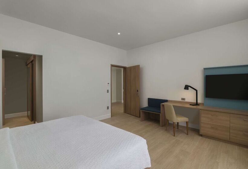 هتل Hilton Garden Inn La Romana