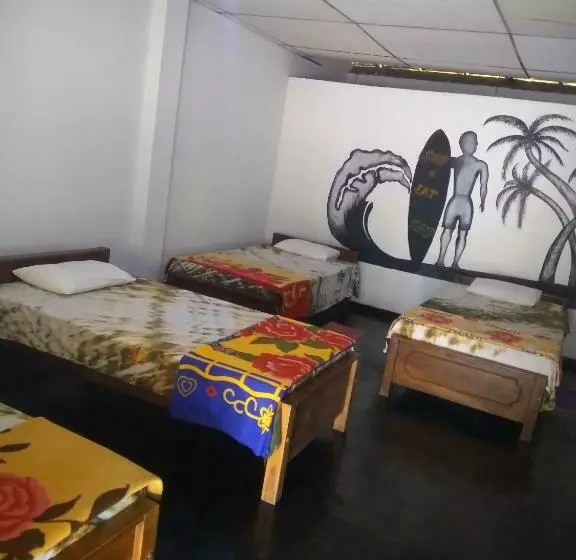 Linnea Hotel And Hostel