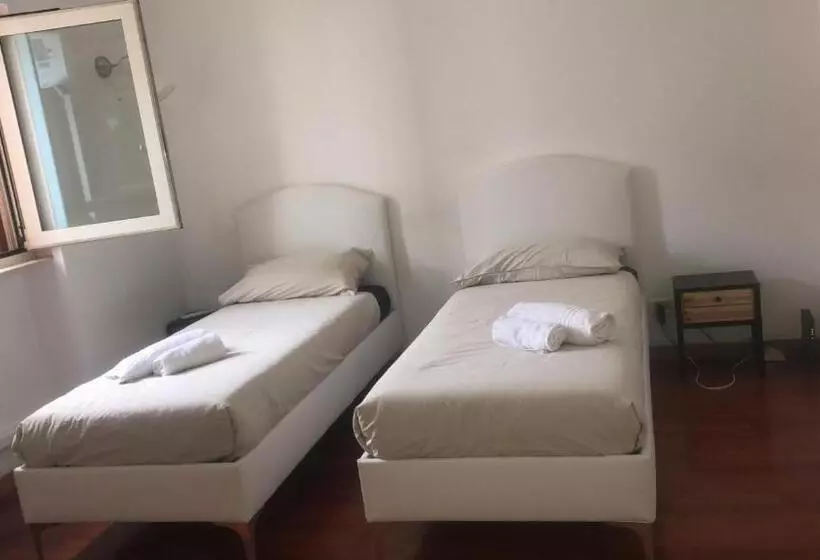 پانسیون Benedetto Cairoli Guest House