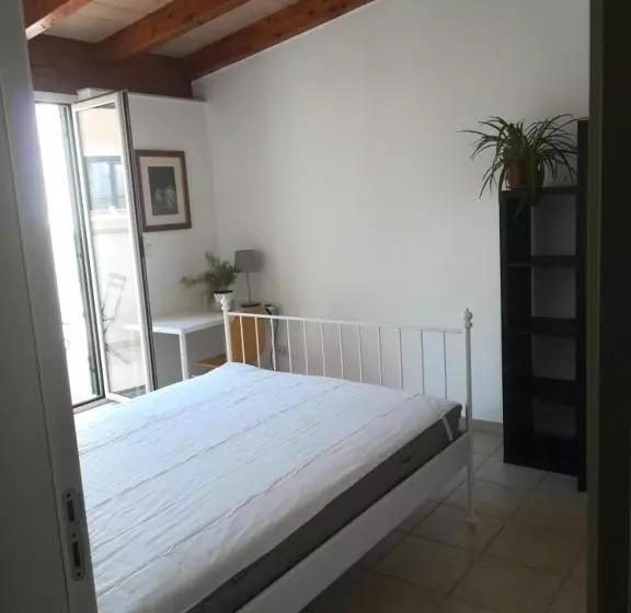 پانسیون Benedetto Cairoli Guest House