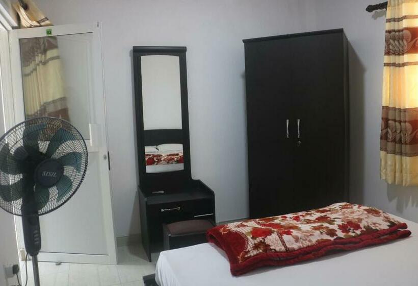 Panzió The Tunnel Corner