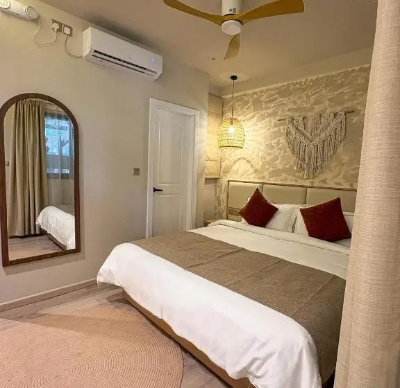 پانسیون Twin Palms Surfhouse