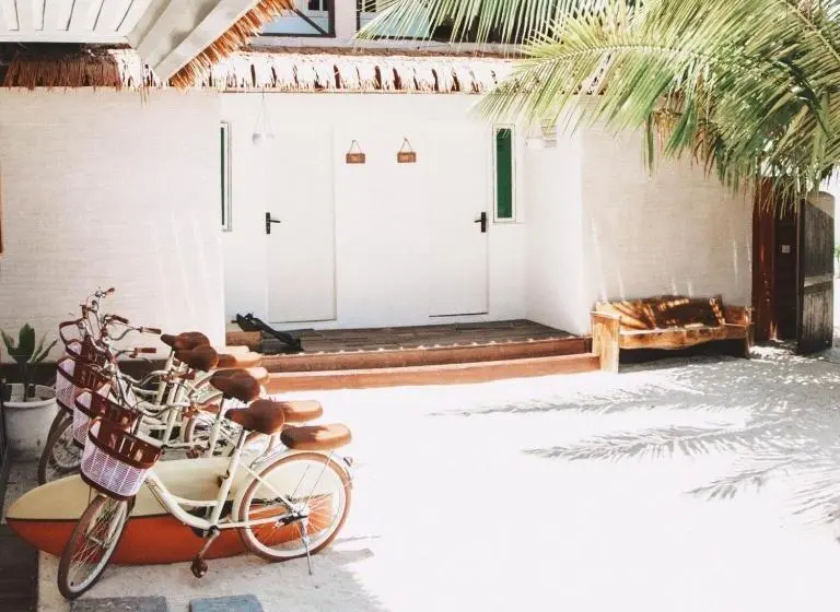 پانسیون Twin Palms Surfhouse