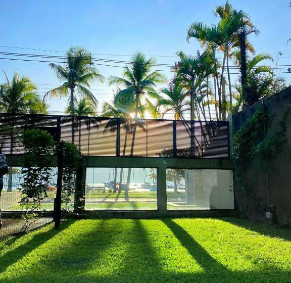 Pensionat Vila M Suítes by Alebahli