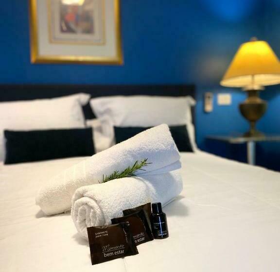 Pensionat Vila M Suítes by Alebahli