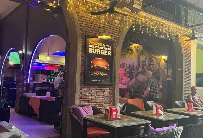 펜션 White River Guesthouse