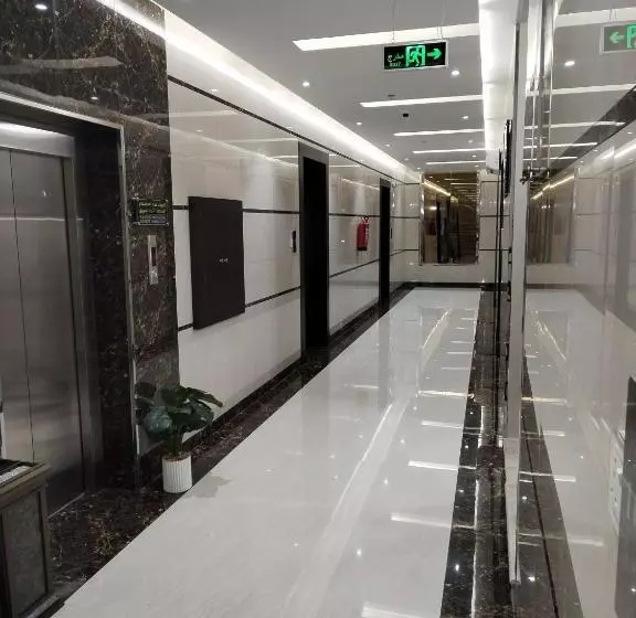 الشرق بارك للشقق المخدومة