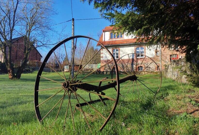 مبيت وإفطار Zaczarowalim Dom W Górach Sowich