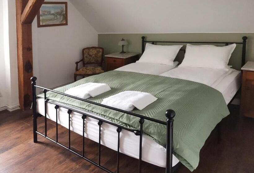 مبيت وإفطار Zaczarowalim Dom W Górach Sowich