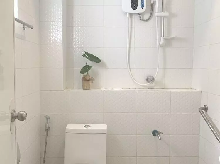 هتل Davao Airport View