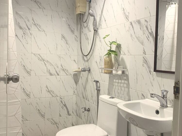 Hotell Davao Airport View