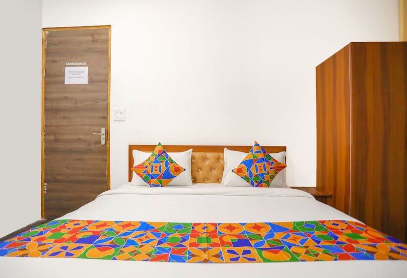 Fabhotel The Grand Suite