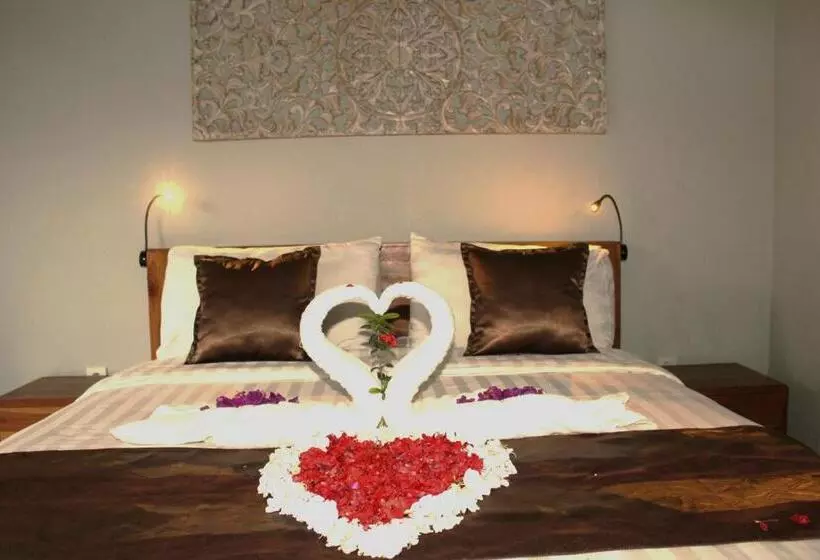 Hotel Fish Mini Authentic