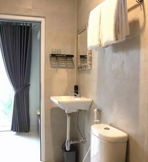 Hotel Fish Mini Authentic