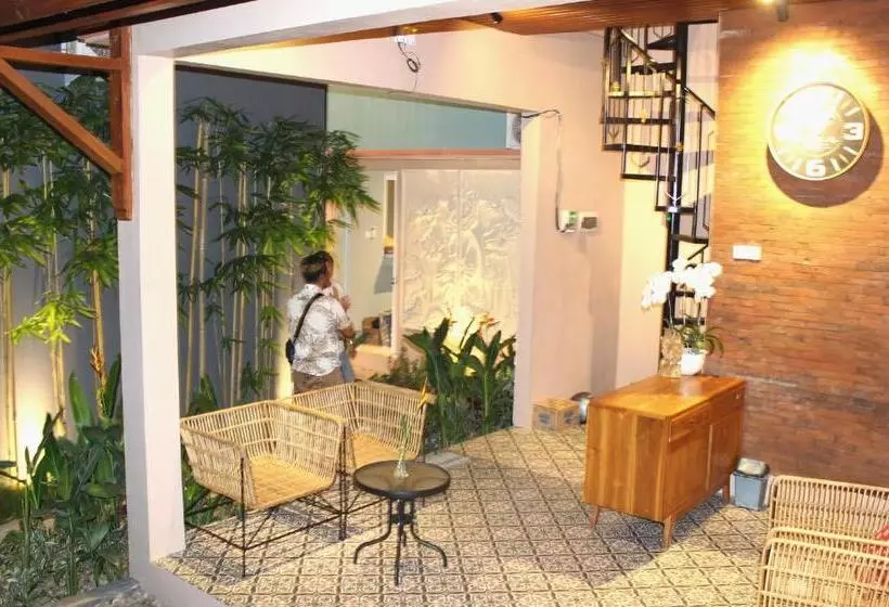 Hotel Fish Mini Authentic