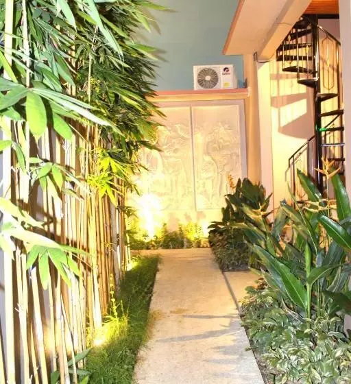 Hotel Fish Mini Authentic