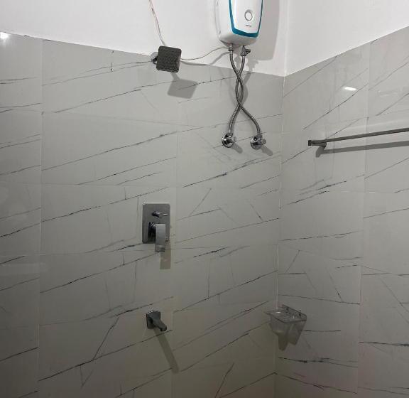 בית מלון כפרי Gokul Dham