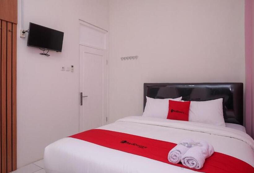 فندق Reddoorz Syariah Near Kampus Unsoed Purwokerto