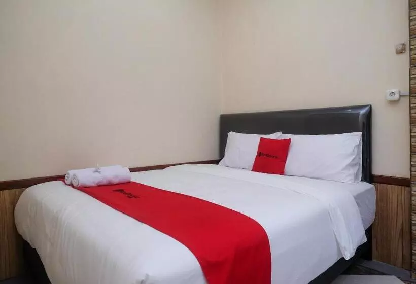 ホテル Reddoorz Syariah Near Kampus Unsoed Purwokerto