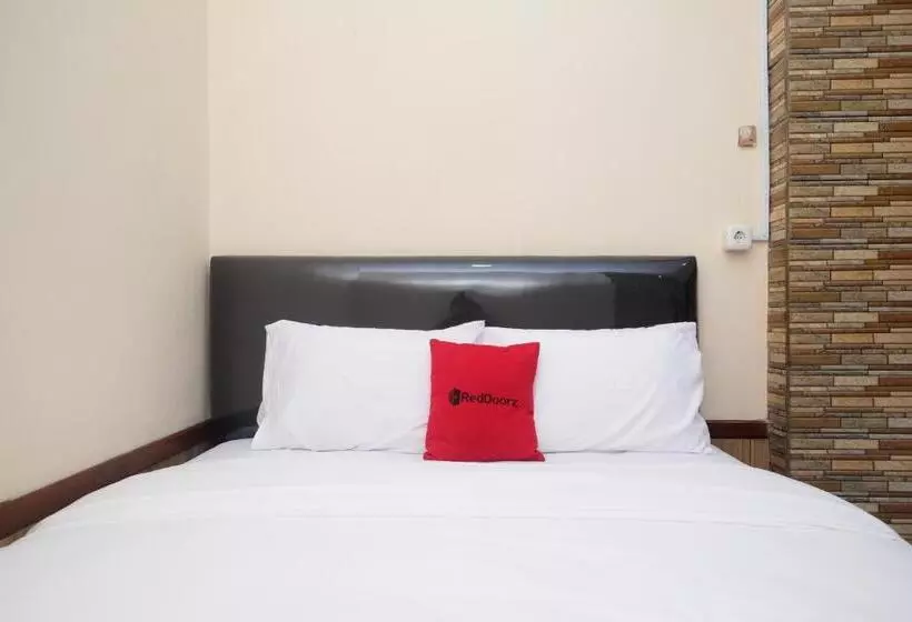 ホテル Reddoorz Syariah Near Kampus Unsoed Purwokerto